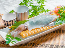 画像をギャラリービューアに読み込む, 【送料込・福岡】玄界灘で獲れる "イカの姿造り" に博多ごまさば・糸島鯛茶漬け付で、特別価格販売!