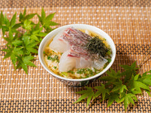 画像をギャラリービューアに読み込む, 【送料込・福岡】玄界灘で獲れる "イカの姿造り" に博多ごまさば・糸島鯛茶漬け付で、特別価格販売!